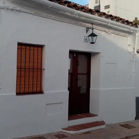 Mi Casita - Higuera De La Sierra Apartment Higuera De La Sierra  Exterior photo